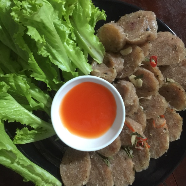 Nem chua rất
