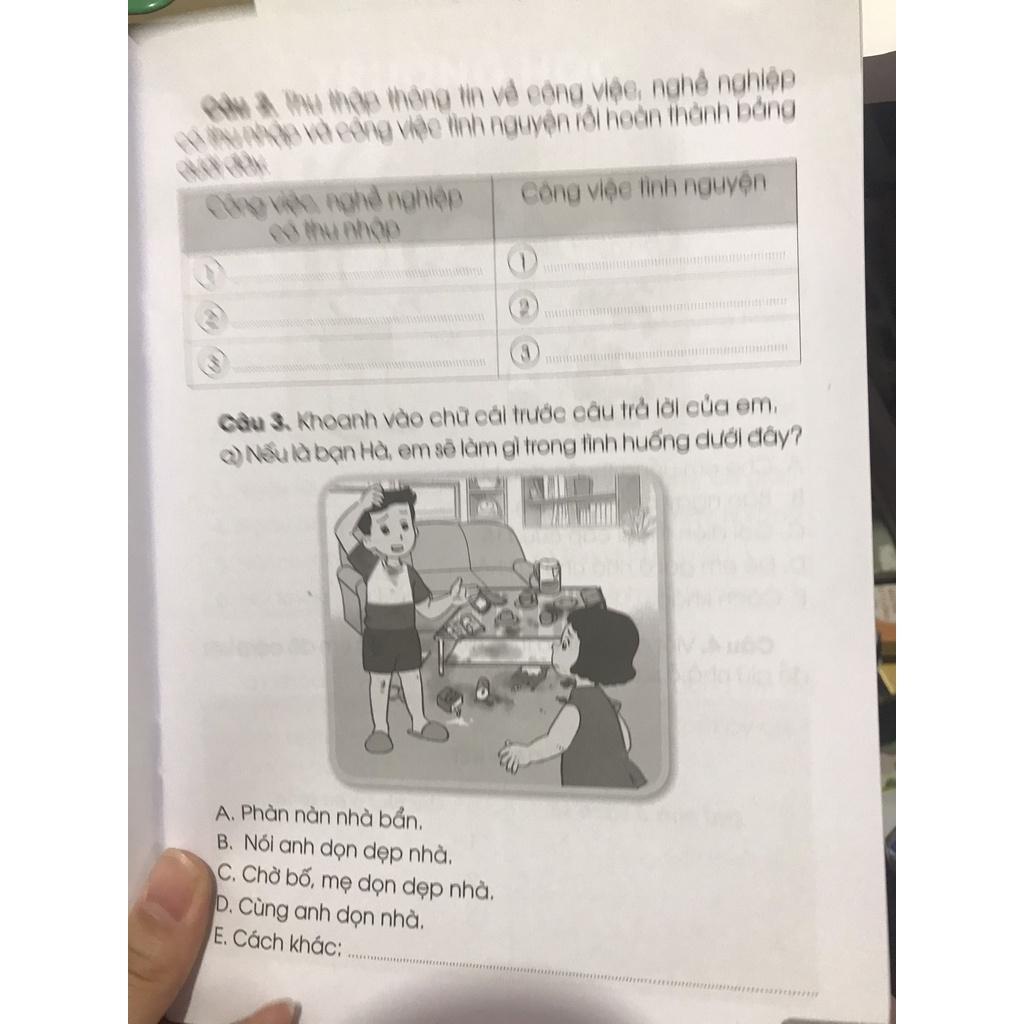Sách - Vở bài tập tự nhiên và xã hội lớp 2 ( Cánh diều ) + Bán kèm 1 quyển Bé tập tô màu 15k