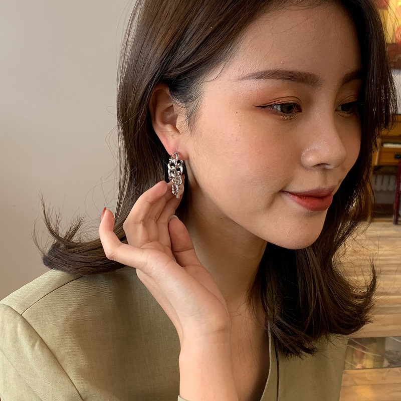 Bông Tai Dây Xích Dài Hình Thánh Giá Chất Liệu Kim Loại 22861