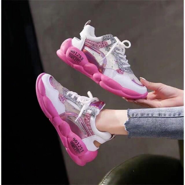 Giày thể thao nữ màu hồng kim tuyến bao xinh y hình