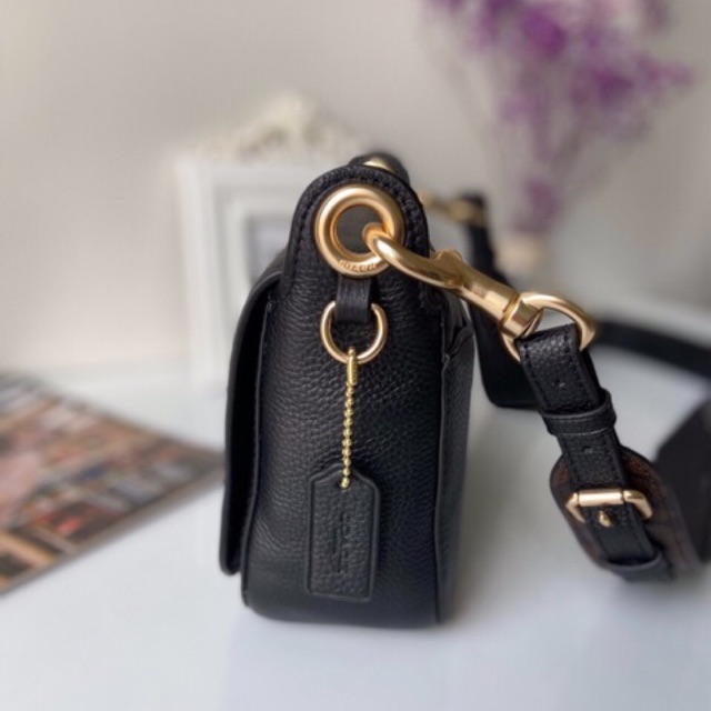 TÚI COACH VUÔNG  F77979