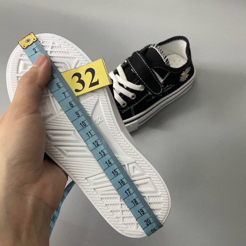 Giày vải trẻ em dây chun có dán