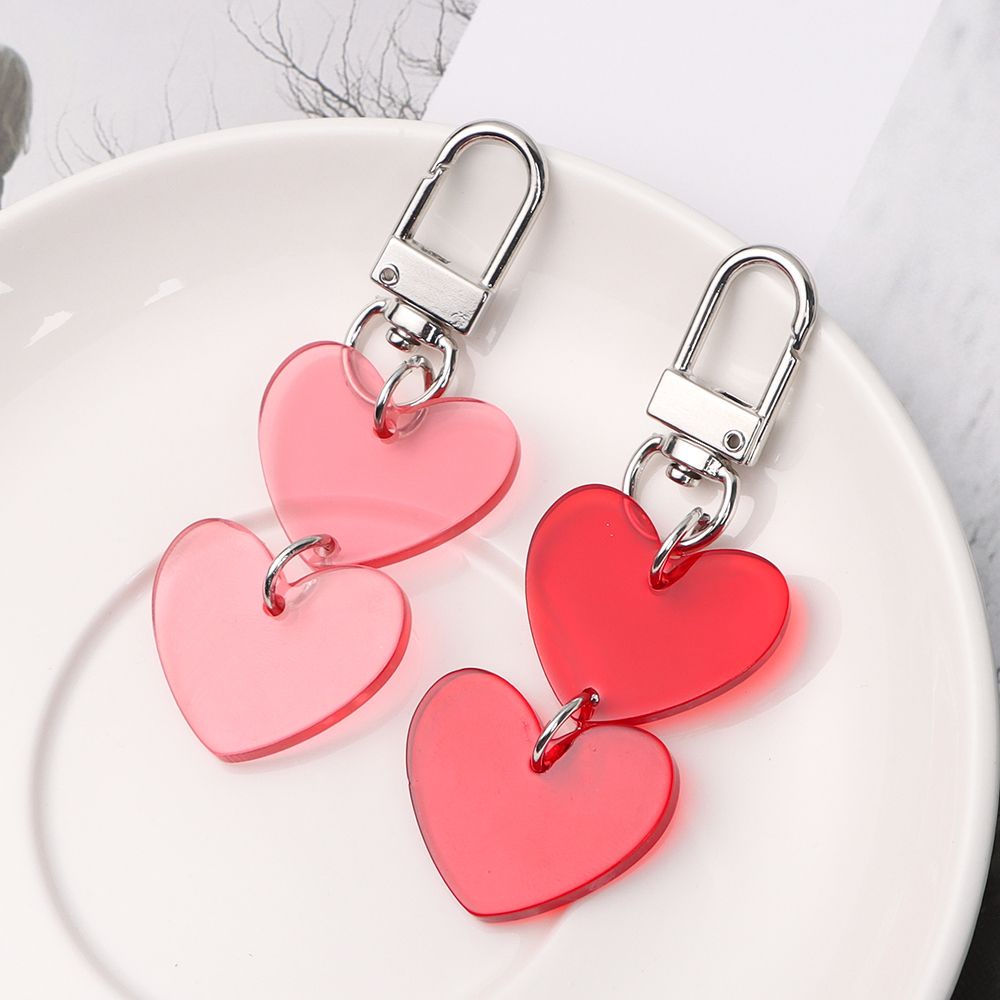 Móc khóa acrylic trong suốt hình trái tim dễ thương