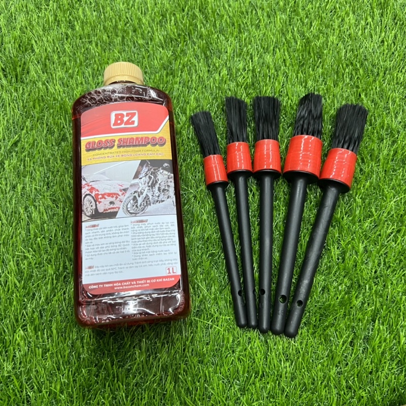 Combo Xà bông và bộ 5 cọ rửa xe