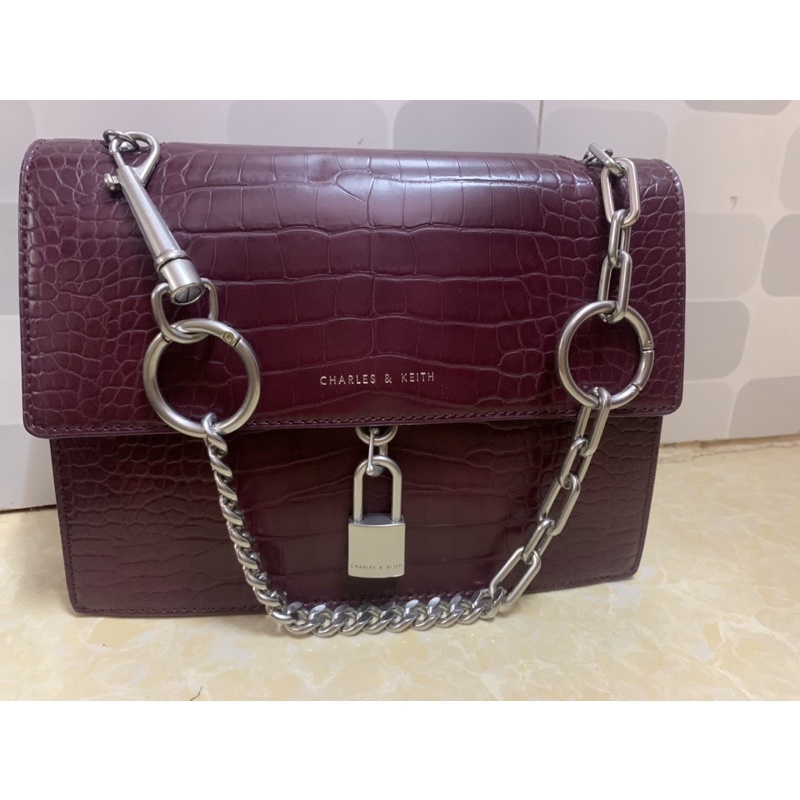 thanh lý túi charles&keith Auth siu mới