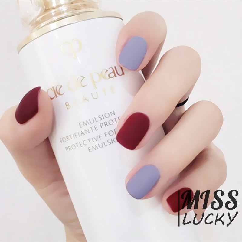 Bộ 24 móng tay giả màu trơn lì với nhiều kiểu màu tùy chọn