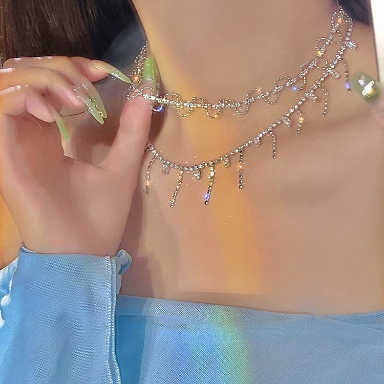 Vòng Cổ Dây Xích Tua Rua Gợn Sóng Đính Kim Cương Lấp Lánh Thời Trang Cao Cấp Mới