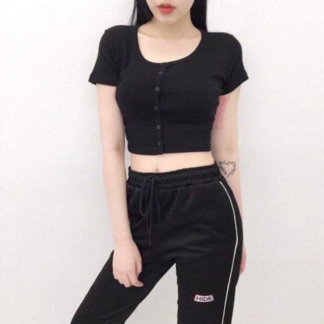 🔜 80k ❌ Áo Croptop khuy cổ