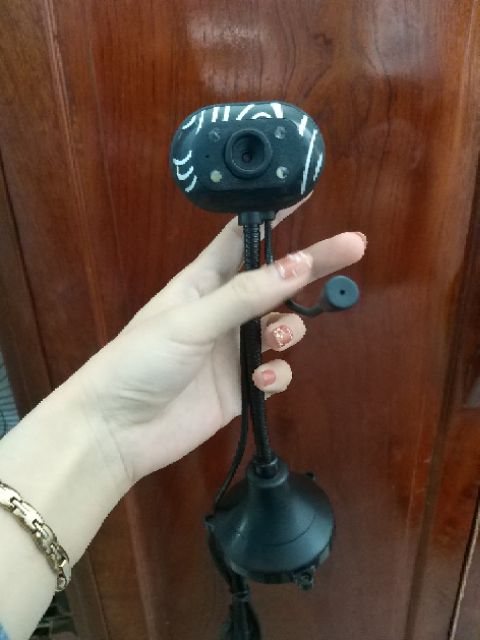 Webcam cho bé học chống dịch | BigBuy360 - bigbuy360.vn