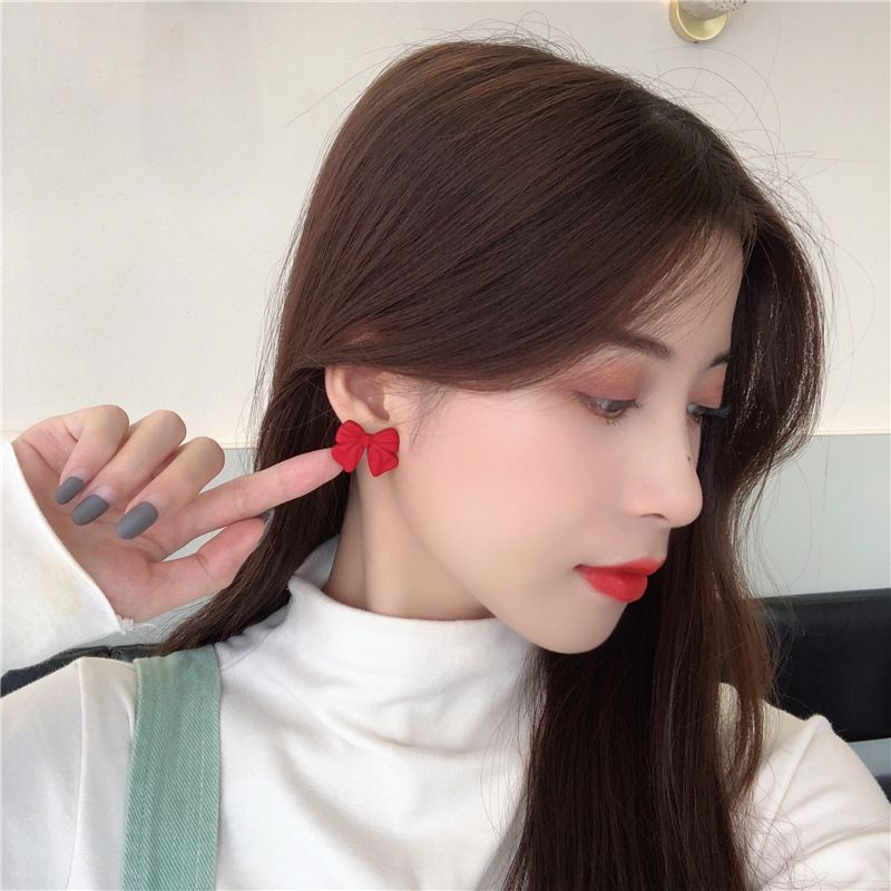 khuyên tai nơ đỏ style tết rực rỡ bông tai dài nhà Chang