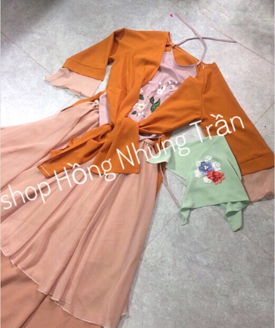 Set tứ thân Nhã Phương ( Trạng Quỳnh )