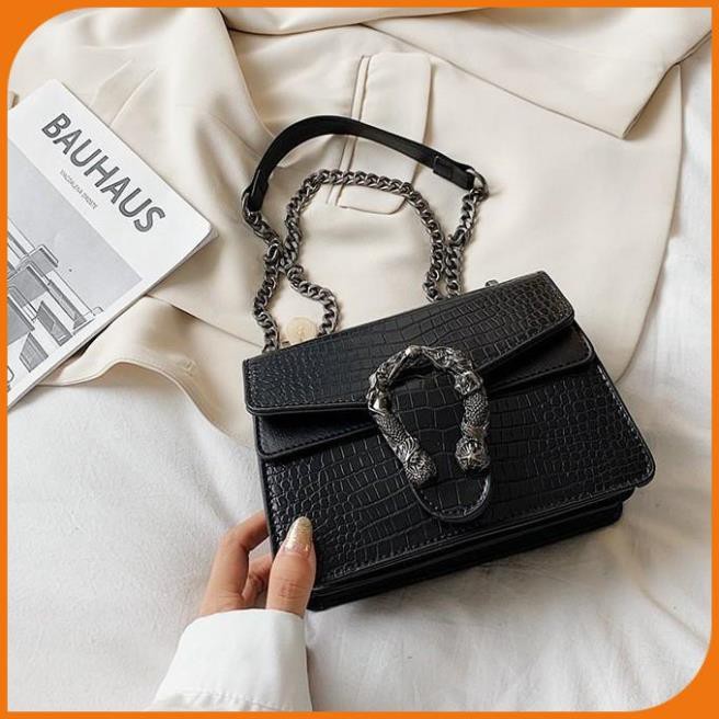 Túi xách nữ dáng vuông đeo chéo da mềm, túi đầu rồng cá tính cao cấp - LAHEE 104.13 | BigBuy360 - bigbuy360.vn