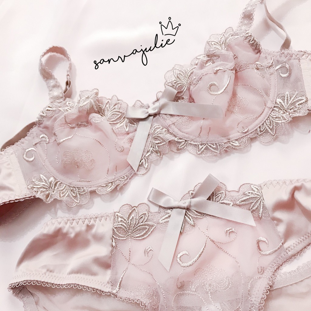 Set đồ lót nữ không mút có gọng chất liệu ren Hoa cẩm chướng - Nội y nữ | BigBuy360 - bigbuy360.vn