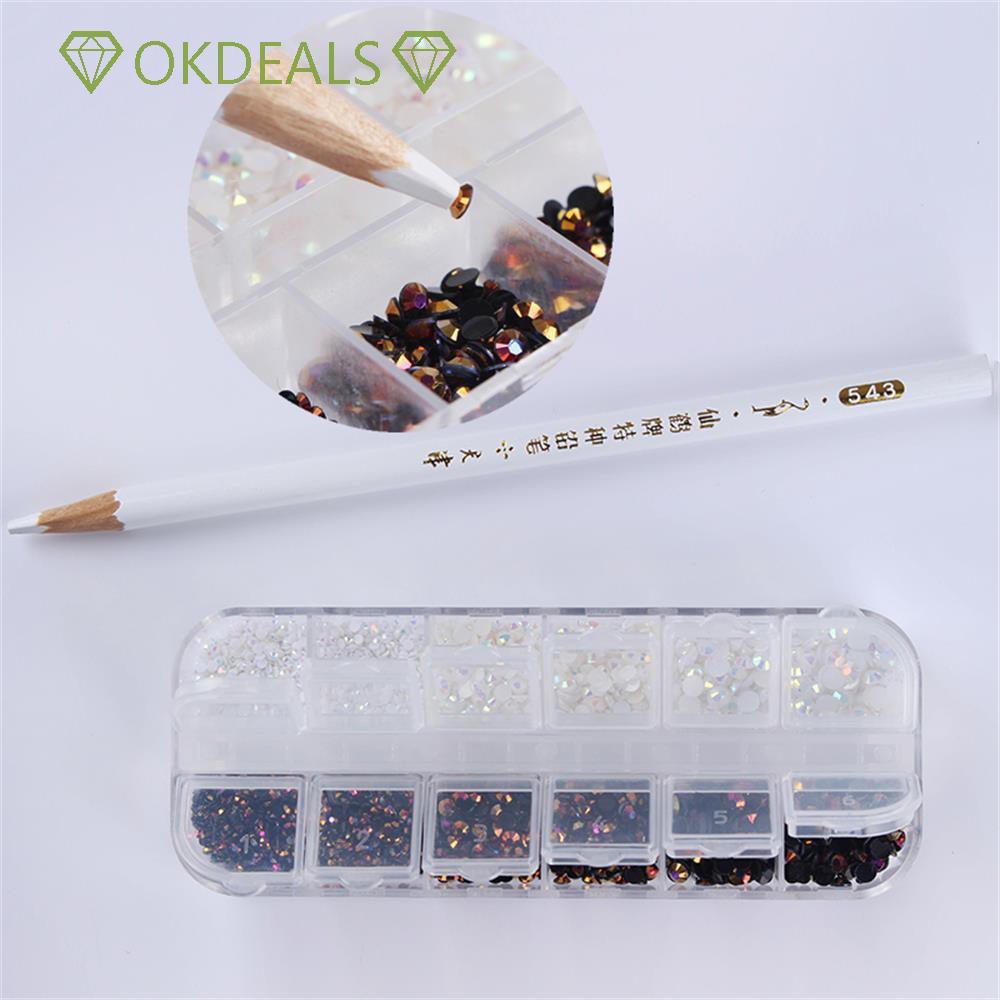 Hạt đá trang trí móng tay