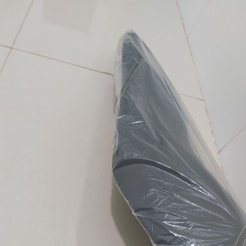 yên xe exciter 150 đen chỉ vàng