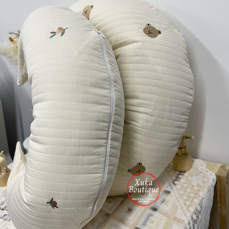 Gối Ôm Cotton Cao Cấp KAMIMI Cho Bé Thêu Gấu Oliu style Hàn Quốc (MSG100)