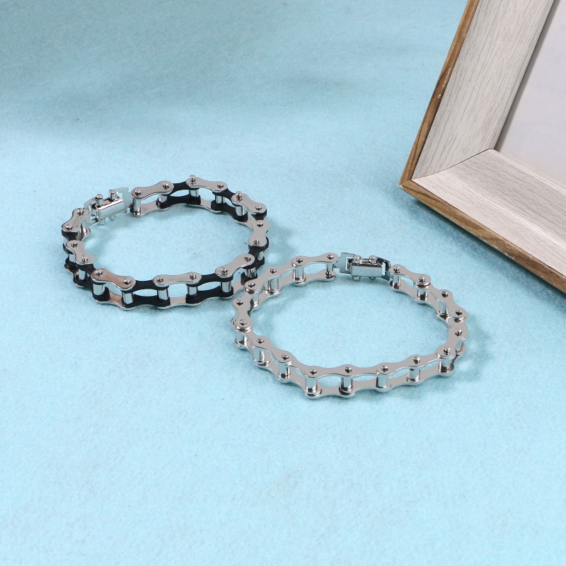 Vòng Tay Kim Loại Thiết Kế Độc Đáo Cho Nam Và Nữ