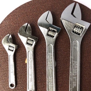 Mỏ lết các kích cỡ
