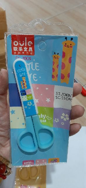 Kéo học sinh có nắp đậy