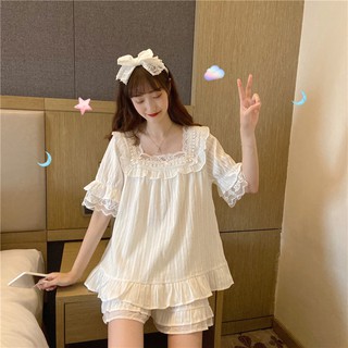 Bộ đồ ngủ nữ mặc nhà áo thun cổ vuông tay ngắn phối ren + quần short lưng thun ống rộng ulzzang ( 2 màu )