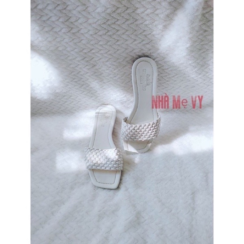 Dép xỏ ngón quai mảnh size 38