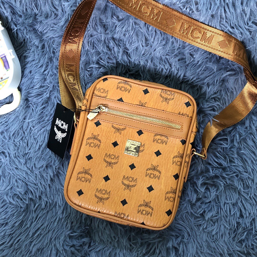 Túi đeo chéo nam nữ, Túi xách nam nữ M.C.M fullbox thẻ giấy hộp sz 22