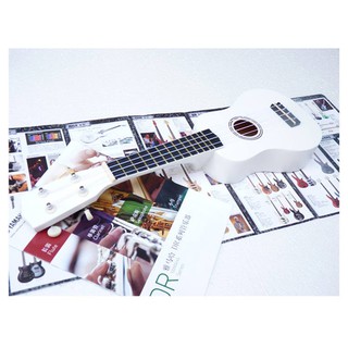 Đàn Ukulele soprano màu trơn KBD 33A15-HD (Hồng đậm)