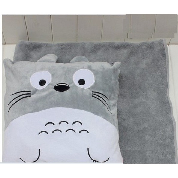 Chăn gối 3 trong 1 totoro đáng yêu