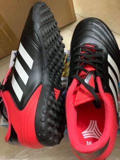 Giày đá bóng adidas hàng auth nhé