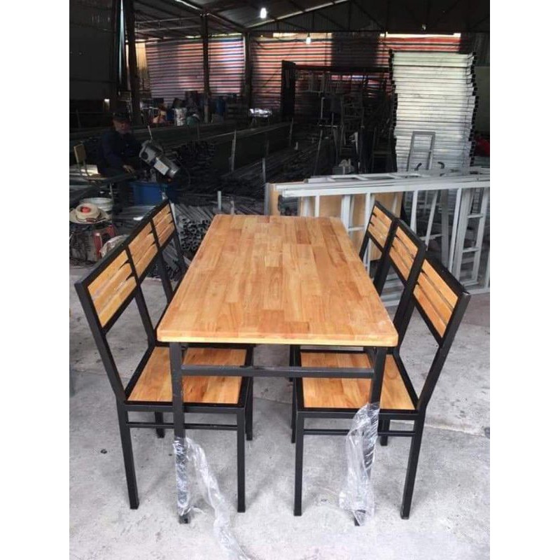 BỘ BÀN ĂN SƠN TĨNH ĐIỆN GỖ CAO SU | BigBuy360 - bigbuy360.vn