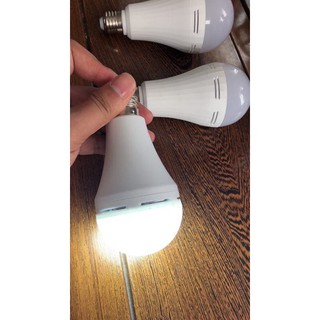 Bóng đèn búp led tích điện