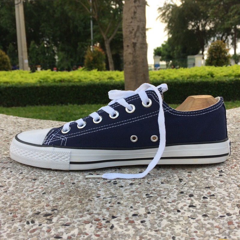 Giày Sneaker Cổ Thấp Xanh Navy Nam