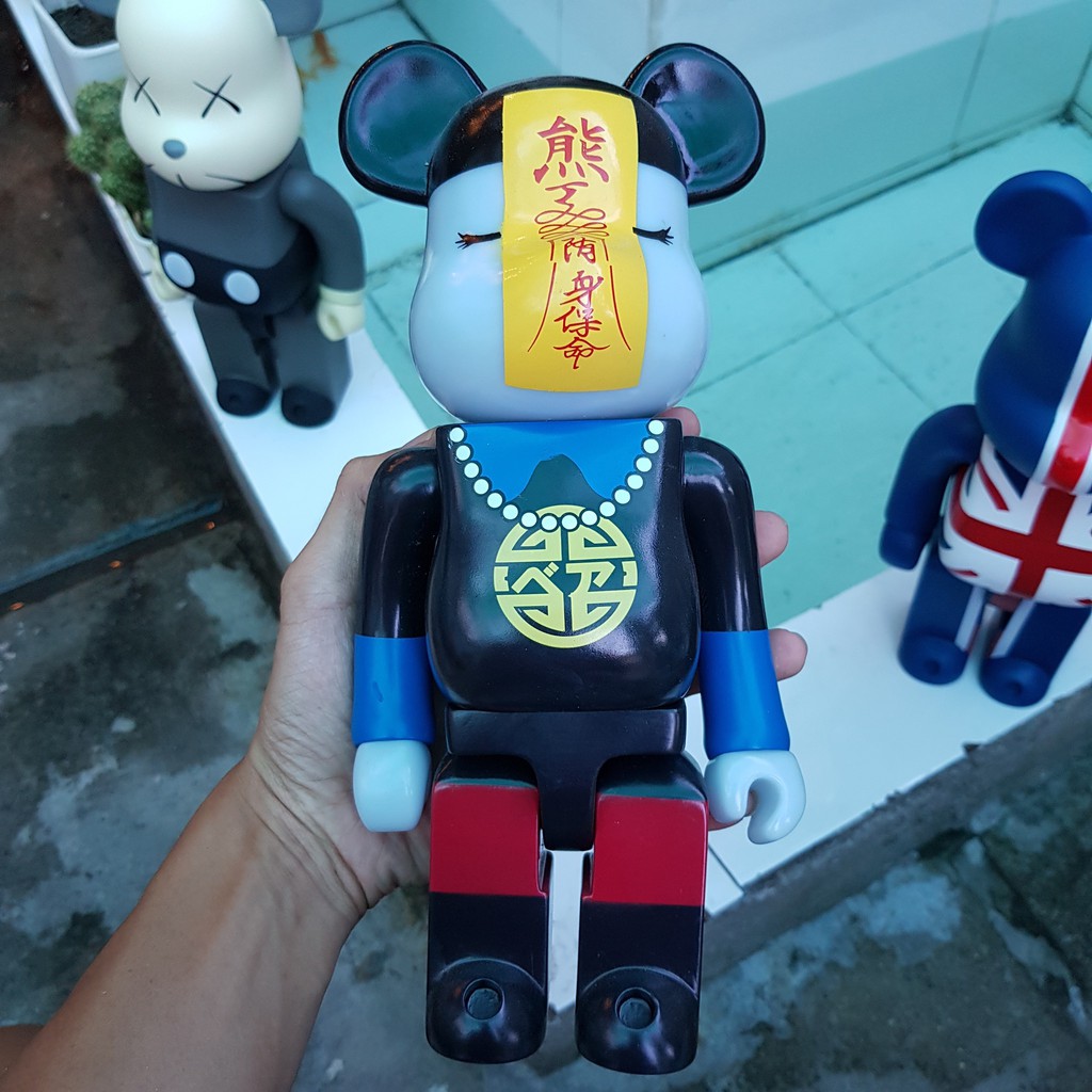 Tượng Cương thi, Mô Hình Gấu Bụng Bự