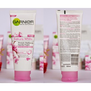 Sữa rửa mặt dưỡng trắng da Garnier Light Complete Foam Sakura White