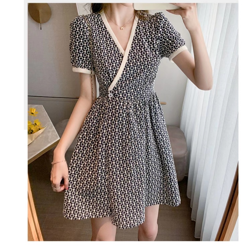 Đầm PERTY chiffon tay ngắn phồng cổ chữ V họa tiết hoa thời trang mùa hè 2022 mới dành cho nữ