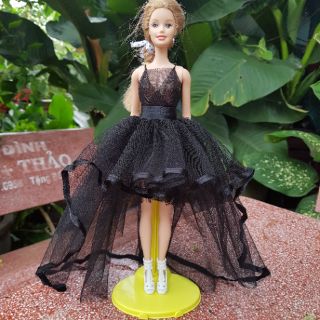 Đầm dành cho búp bê barbie
