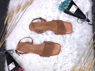 Sandal quai len