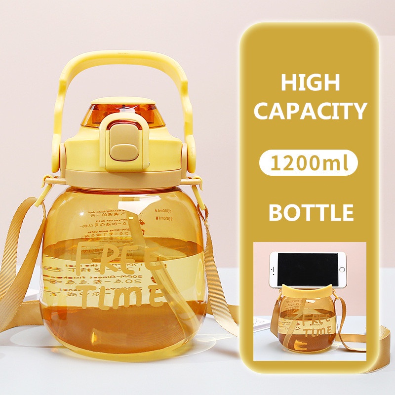 Bình Nước Cầm Tay Bằng Nhựa Hình Gấu Dễ Thương 1200ML
