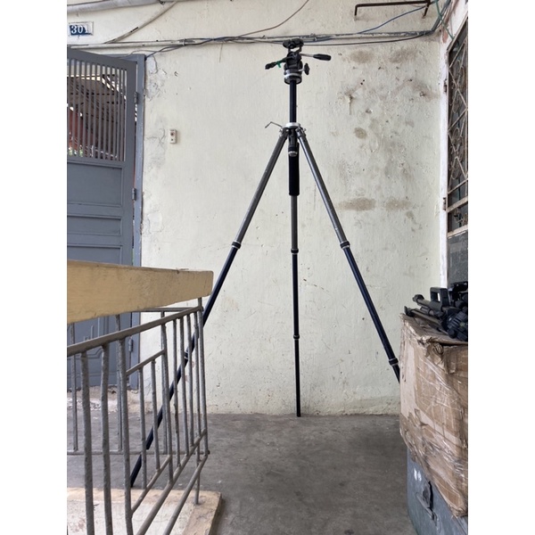 Tripod Gitzo siêu khủng - made in french