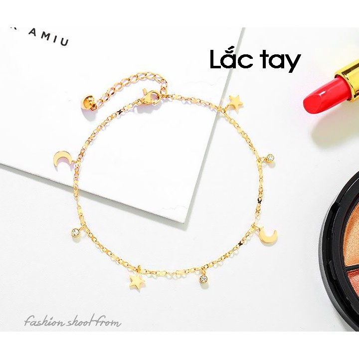LẮC TAY TITAN TRĂNG SAO CÁCH ĐIỆU MÀU VÀNG TA133