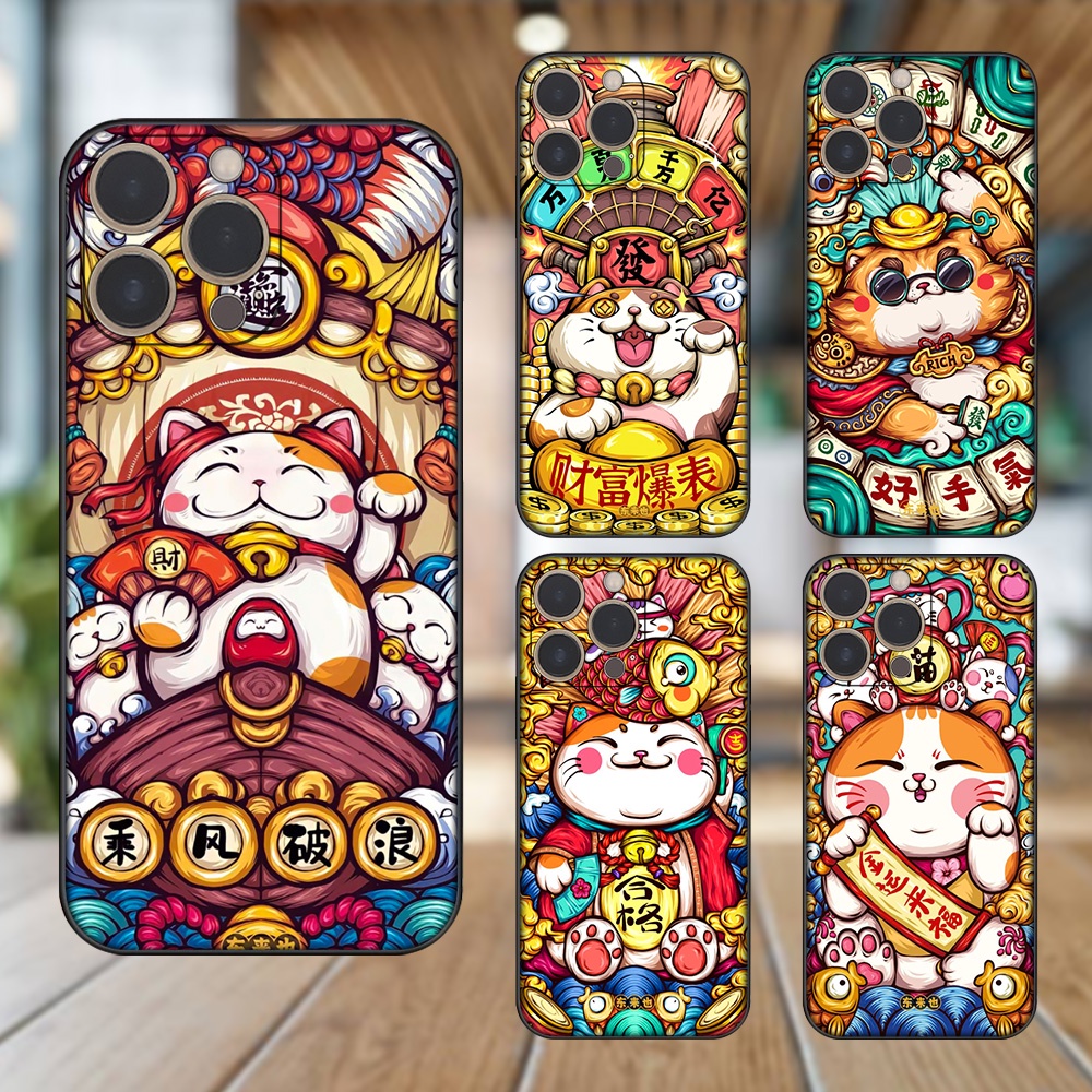 Ốp lưng iPhone 13 Pro dẻo đen cạnh vuông in hình Mèo Thần Tài dễ thương
