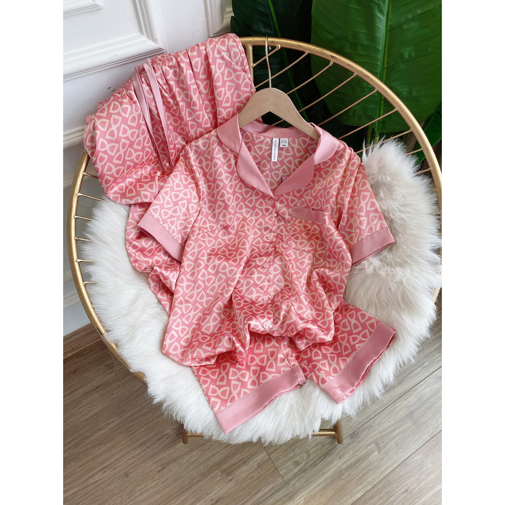 Bộ đồ ngủ mẹ cộc tay lụa họa tiết nơ V.ic BOH22 hot 2021 | BigBuy360 - bigbuy360.vn