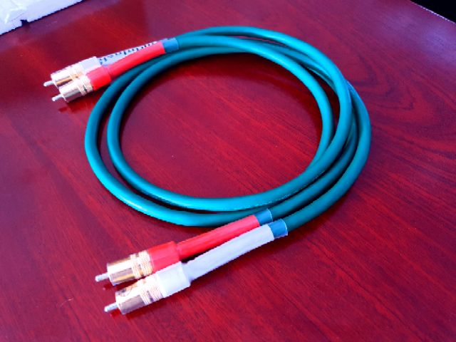 Dây AV Mcintosh made in USA lõi đồng mạ bạc cho chất âm toàn dãi
