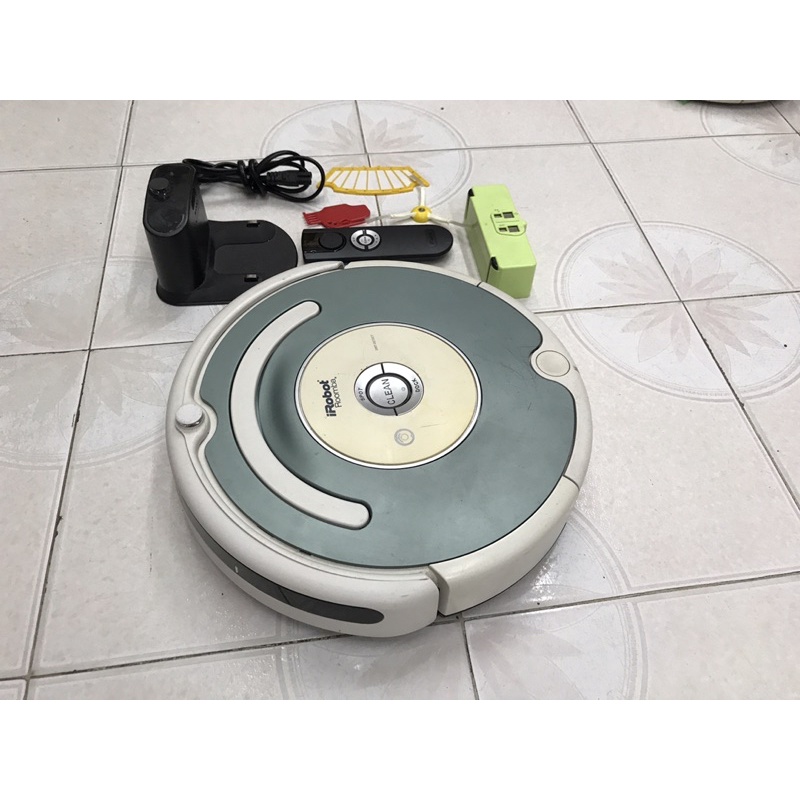 Robot quét nhà hút bụi thông minh 537