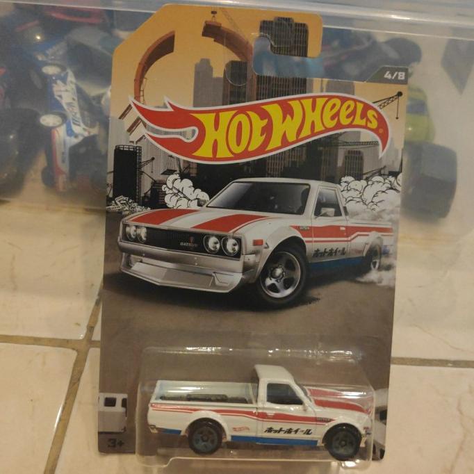 HOT WHEELS :::) Dòng Xe Tải Màu Trắng Datsun 620
