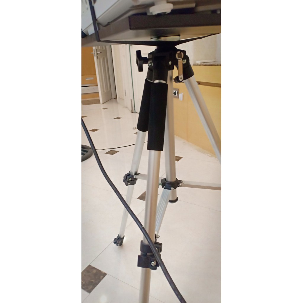 KỆ ĐỂ MÁY CHIẾU 3 CHÂN, CHÂN MÁY CHIẾU DI ĐỘNG HÃNG DALITE