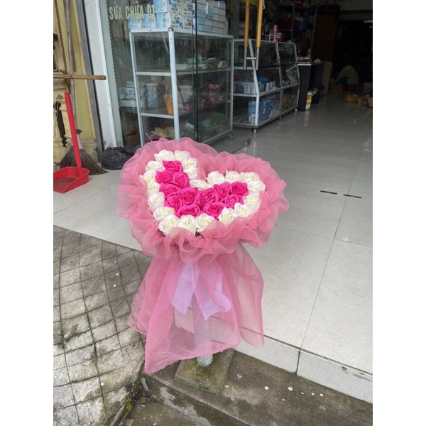 BÓ HOA TRÁI TIM - HOA SÁP THƠM 2 MÀU VOAN HỒNG