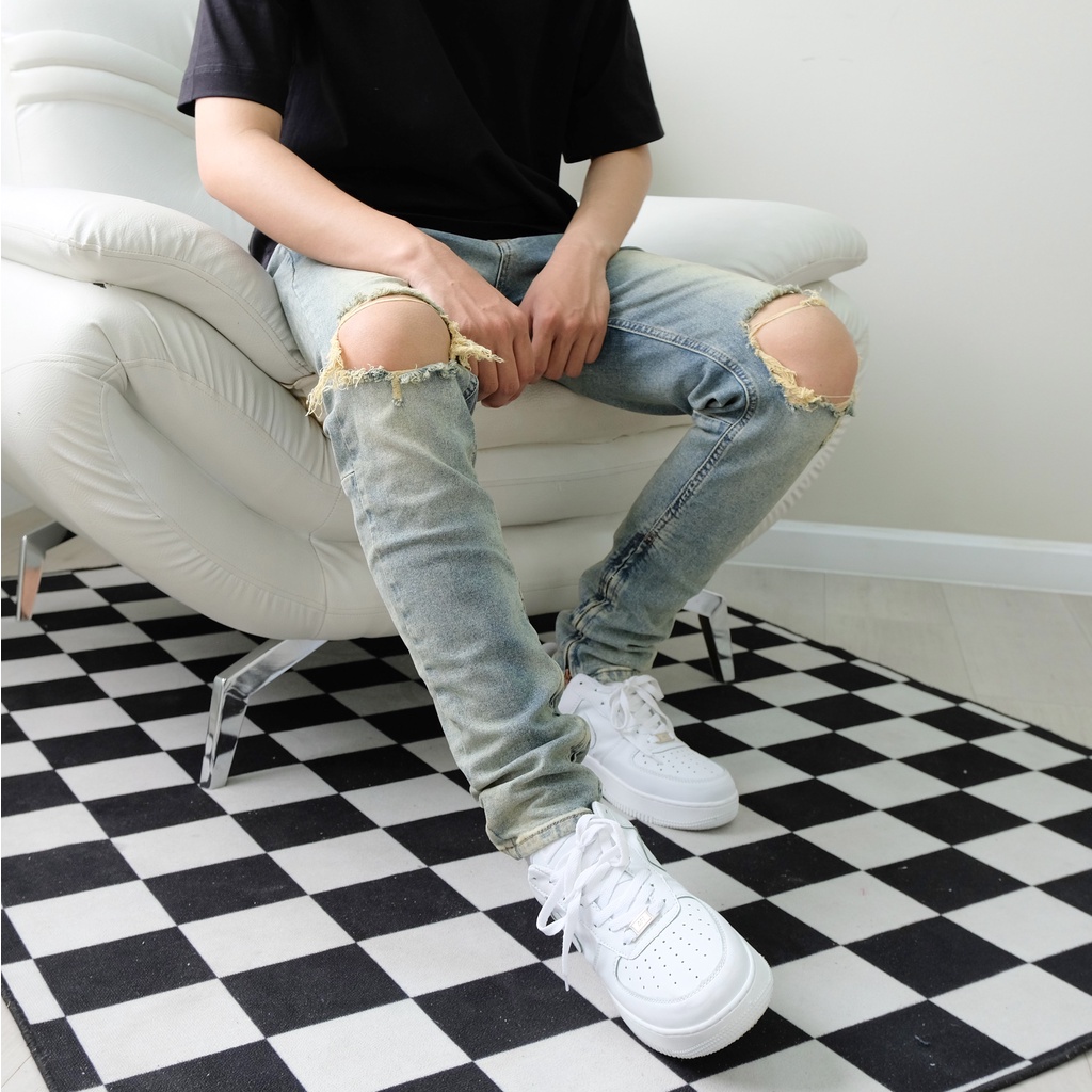 Quần jean nam cao cấp streetwear Q29 màu xanh wash vàng rách gối có zip form slimfit chất jean co giãn, thoải mái.