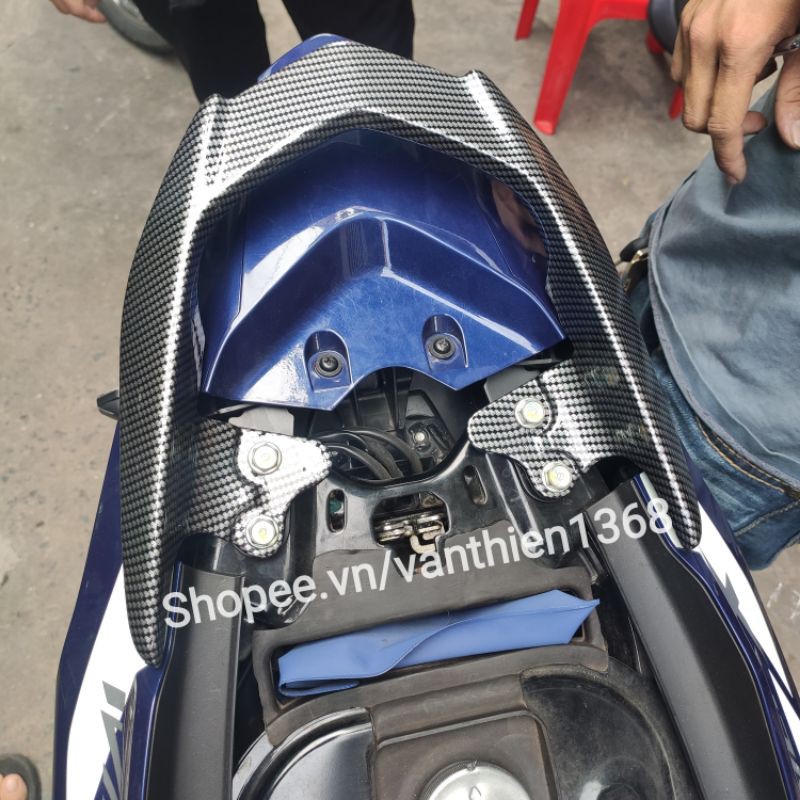Cảng Tay Dắt Sau WINNER X V2-V3 RS-X Nhôm Đúc Sơn Đen Kiểu WINNER V1