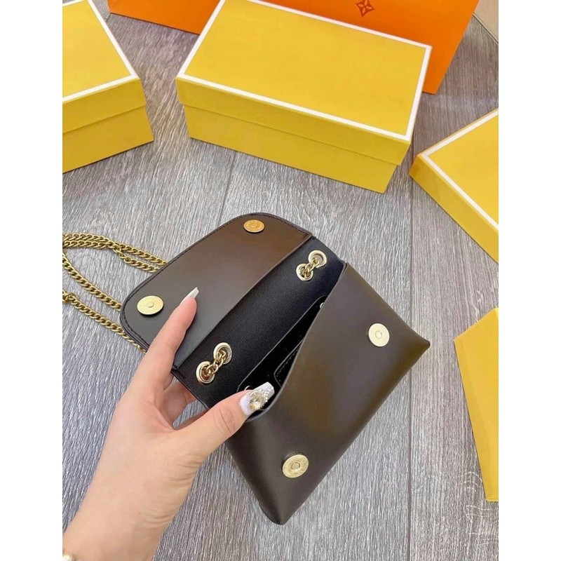đeo bụng xích to | BigBuy360 - bigbuy360.vn